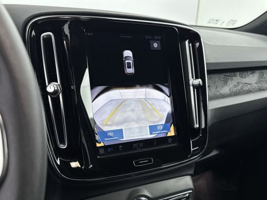 Volvo  XC40 Single Motor Extened Range Core 82 kWh | 19" Allseason | Black Pack | Parkeercamera | Carplay | P... ActivLease financial lease