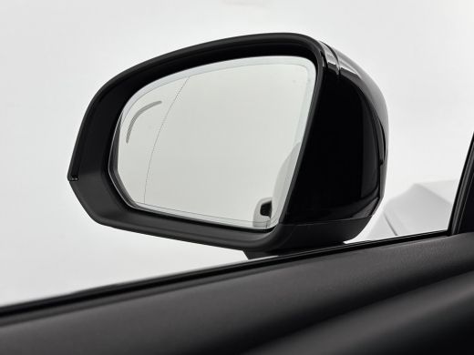 Volvo  XC40 Single Motor Extened Range Core 82 kWh | 19" Allseason | Black Pack | Parkeercamera | Carplay | P... ActivLease financial lease