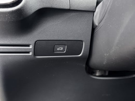 Volvo  XC40 Single Motor Extened Range Core 82 kWh | 19" Allseason | Black Pack | Parkeercamera | Carplay | P... ActivLease financial lease