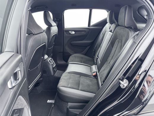 Volvo  XC40 T4 Recharge Plus Dark | 19" Allseason | Elektr. verst. Stoelen | Harman Kardon | Adaptieve Cruise... ActivLease financial lease