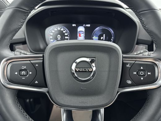 Volvo  XC40 T4 Recharge Plus Dark | 19" Allseason | Elektr. verst. Stoelen | Harman Kardon | Adaptieve Cruise... ActivLease financial lease