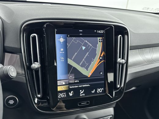 Volvo  XC40 T4 Recharge Plus Dark | 19" Allseason | Elektr. verst. Stoelen | Harman Kardon | Adaptieve Cruise... ActivLease financial lease