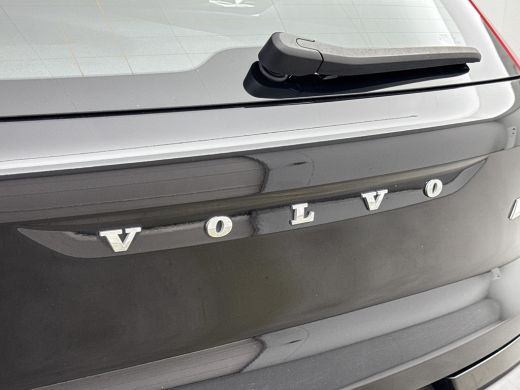 Volvo  XC40 T4 Recharge Plus Dark | 19" Allseason | Elektr. verst. Stoelen | Harman Kardon | Adaptieve Cruise... ActivLease financial lease