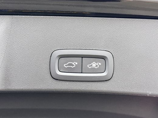 Volvo  XC40 T4 Recharge Plus Dark | 19" Allseason | Elektr. verst. Stoelen | Harman Kardon | Adaptieve Cruise... ActivLease financial lease