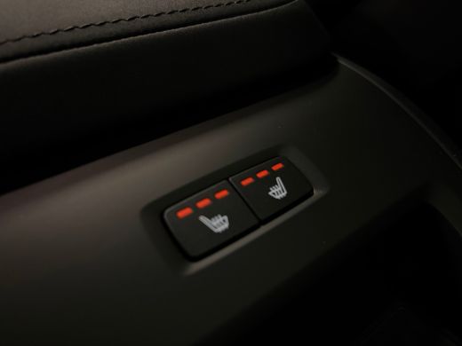 Volvo  XC60 T6 AWD Recharge Ultra Dark | Luchtvering | Trekhaak | 360&deg; Camera | Head-Up Display | Harman Kard... ActivLease financial lease