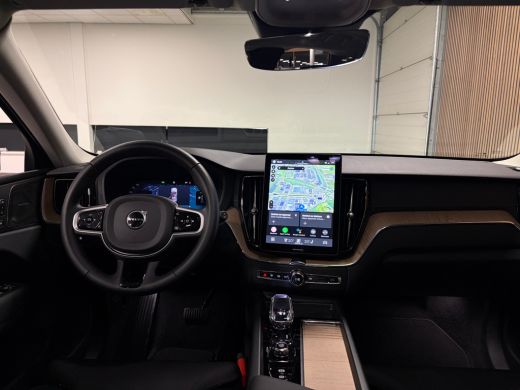 Volvo  XC60 T6 AWD Recharge Ultra Dark | Luchtvering | Trekhaak | 360&deg; Camera | Head-Up Display | Harman Kard... ActivLease financial lease