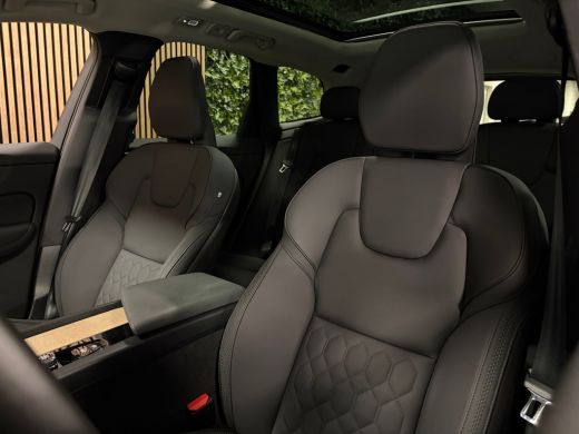 Volvo  XC60 T6 AWD Recharge Ultra Dark | Luchtvering | Trekhaak | 360&deg; Camera | Head-Up Display | Harman Kard... ActivLease financial lease