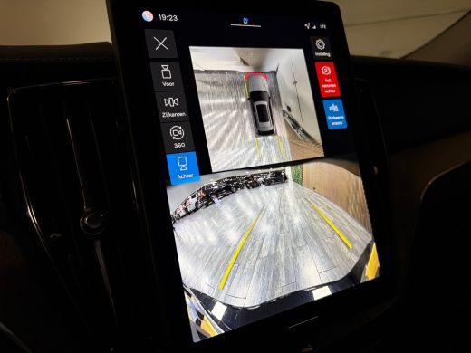 Volvo  XC60 T6 AWD Recharge Ultra Dark | Luchtvering | Trekhaak | 360&deg; Camera | Head-Up Display | Harman Kard... ActivLease financial lease