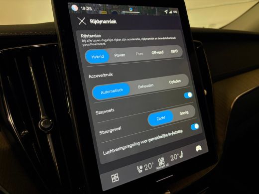 Volvo  XC60 T6 AWD Recharge Ultra Dark | Luchtvering | Trekhaak | 360&deg; Camera | Head-Up Display | Harman Kard... ActivLease financial lease