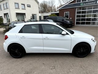 Audi A1 Sportback Sportback 25 TFSI Advanced edition 17''Lmv, Stoelverwarming, App Connect