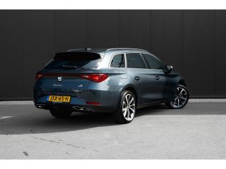 Seat Leon Sportstourer FR Business - eHybrid | Achteruitrijcamera | Automatisch dimmende binnenspiegel | Da...
