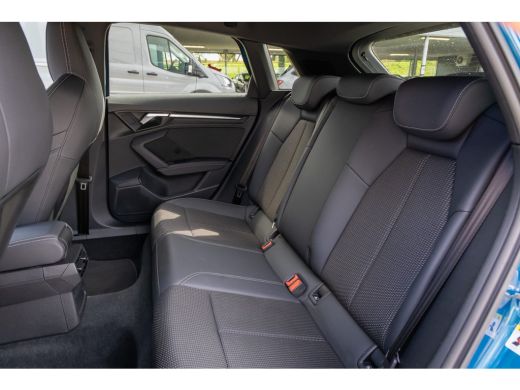 Audi A3 Sportback 35 TFSI edition one | Camera | S-line | Apple Carplay/Android Auto | Cruise control | D... ActivLease financial lease