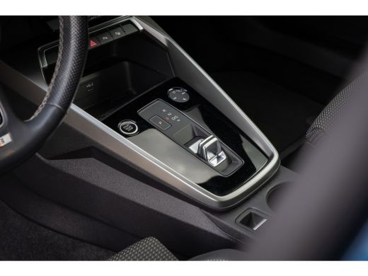 Audi A3 Sportback 35 TFSI edition one | Camera | S-line | Apple Carplay/Android Auto | Cruise control | D... ActivLease financial lease