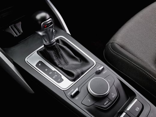 Audi Q2 1.4 TFSI 150PK AUT7 CoD SPORT PRO LINE NAVI AIRCO LMV PDC ActivLease financial lease