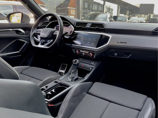 Audi Q3 35 TFSI AUT7 S-LINE LEDER NAVI DIGI-DASH CARPLAY LED 18 INCH-LMV PDC ActivLease financial lease