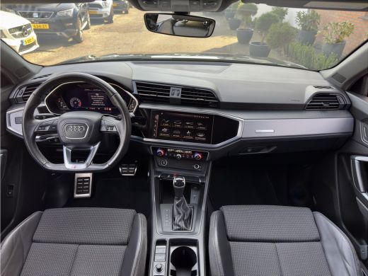 Audi Q3 35 TFSI AUT7 S-LINE LEDER NAVI DIGI-DASH CARPLAY LED 18 INCH-LMV PDC ActivLease financial lease