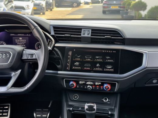 Audi Q3 35 TFSI AUT7 S-LINE LEDER NAVI DIGI-DASH CARPLAY LED 18 INCH-LMV PDC ActivLease financial lease