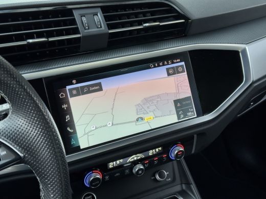 Audi Q3 35 TFSI AUT7 S-LINE LEDER NAVI DIGI-DASH CARPLAY LED 18 INCH-LMV PDC ActivLease financial lease
