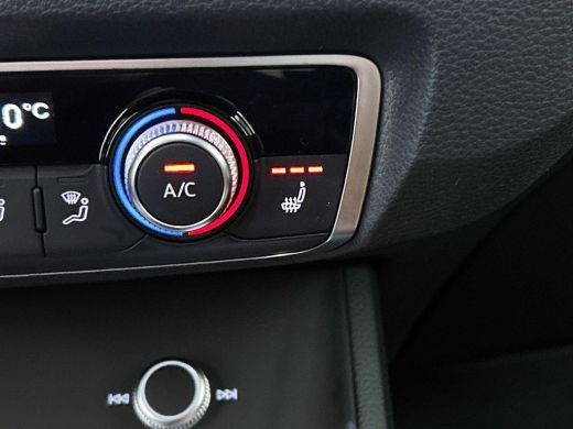 Audi Q3 45 TFSI e Plug-In Hybrid S Line BLACK-LINE | VIRTUAL | CAMERA | EL-ACHTERKLEP ActivLease financial lease