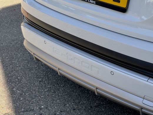 Audi Q4 e-tron 40 3xS-LINE 77 kWh 89,6%SOH LEDER 20 INCHE-LMV CAMERA-360 DIGI-DASH NAVI LED PDC ActivLease financial lease