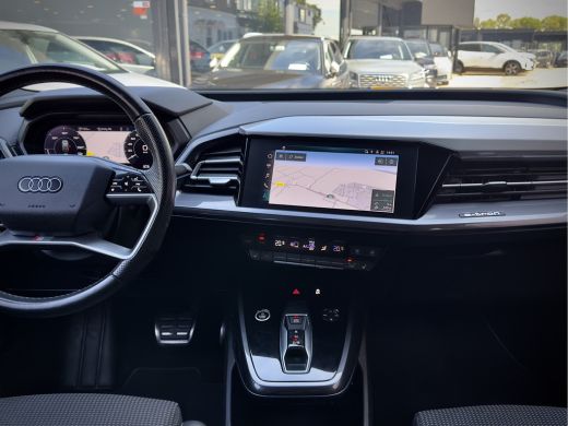 Audi Q4 e-tron 40 3xS-LINE 77 kWh 89,6%SOH LEDER 20 INCHE-LMV CAMERA-360 DIGI-DASH NAVI LED PDC ActivLease financial lease