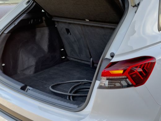 Audi Q4 e-tron 40 3xS-LINE 77 kWh 89,6%SOH LEDER 20 INCHE-LMV CAMERA-360 DIGI-DASH NAVI LED PDC ActivLease financial lease