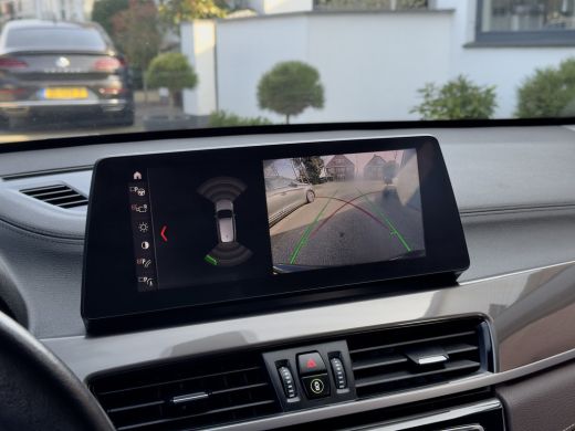 BMW X1 xDrive25e AUT6 EDITION. SPORTLEDER NAVI CAMERA APPLE-CARPLAY HEADUPP LED LMV PDC ActivLease financial lease