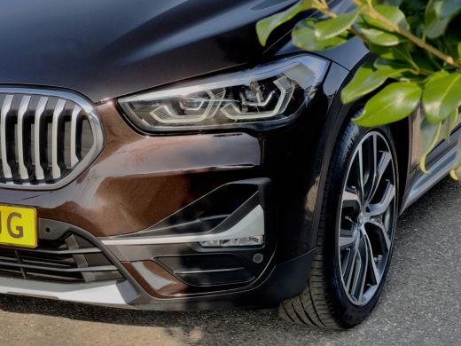 BMW X1 xDrive25e AUT6 EDITION. SPORTLEDER NAVI CAMERA APPLE-CARPLAY HEADUPP LED LMV PDC ActivLease financial lease