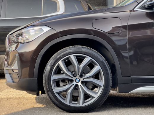 BMW X1 xDrive25e AUT6 EDITION. SPORTLEDER NAVI CAMERA APPLE-CARPLAY HEADUPP LED LMV PDC ActivLease financial lease