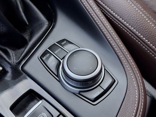 BMW X1 xDrive25e AUT6 EDITION. SPORTLEDER NAVI CAMERA APPLE-CARPLAY HEADUPP LED LMV PDC ActivLease financial lease