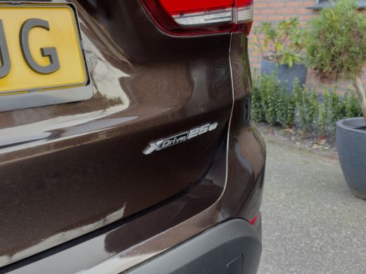 BMW X1 xDrive25e AUT6 EDITION. SPORTLEDER NAVI CAMERA APPLE-CARPLAY HEADUPP LED LMV PDC ActivLease financial lease