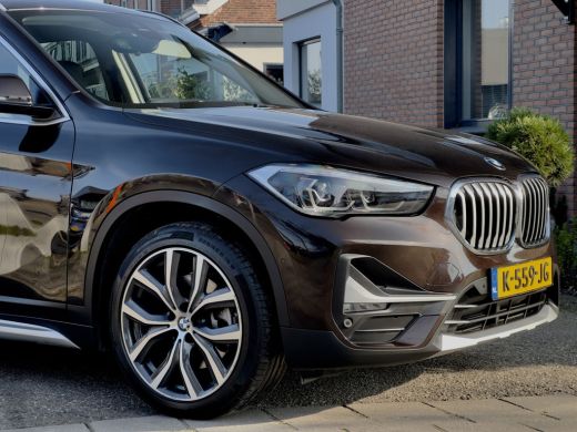 BMW X1 xDrive25e AUT6 EDITION. SPORTLEDER NAVI CAMERA APPLE-CARPLAY HEADUPP LED LMV PDC ActivLease financial lease