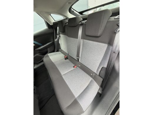 Citroën &euml;-C4 Business 50 kWh (Camera - Navigatie - Automatische Airco - Apple Carplay - Parkeersensoren) ActivLease financial lease