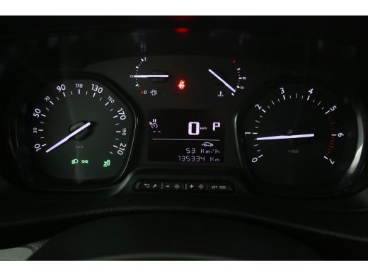 Citroën Jumpy 2.0 BlueHDI 180PK L3H1 | Aut. | Clima | Cruise | Camera | 3 Zits | Trekhaak | Carplay | LED ActivLease financial lease