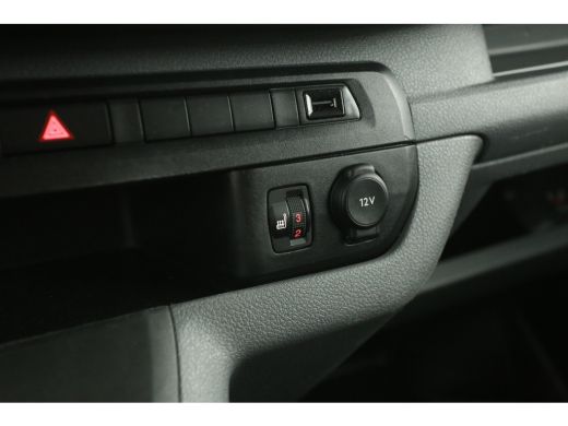 Citroën Jumpy 2.0 BlueHDI 180PK L3H1 | Aut. | Clima | Cruise | Camera | 3 Zits | Trekhaak | Carplay | LED ActivLease financial lease