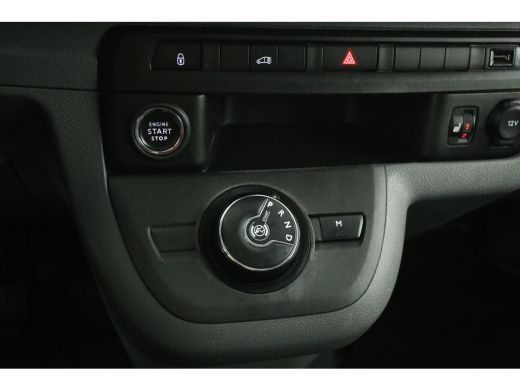 Citroën Jumpy 2.0 BlueHDI 180PK L3H1 | Aut. | Clima | Cruise | Camera | 3 Zits | Trekhaak | Carplay | LED ActivLease financial lease