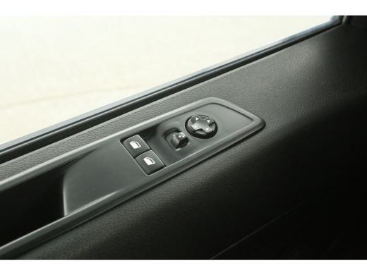 Fiat Scudo 1.5 MultiJet L3H1 | Airco | Camera | Cruise | 3 Zits | Trekhaak | Carplay | Navi | Stoelverw. ActivLease financial lease