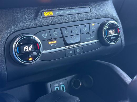 Ford Focus 1.0 EcoBoost Hybrid ST Line Business | Achteruitrijcamera | Cruise control | Navigatiesysteem ful... ActivLease financial lease