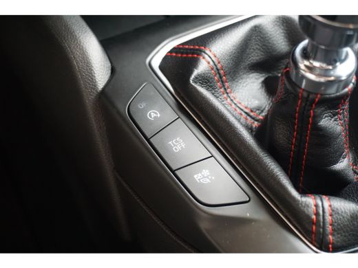 Ford Focus 1.0 EcoBoost Hybrid ST Line Business | Achteruitrijcamera | Cruise control | Navigatiesysteem ful... ActivLease financial lease