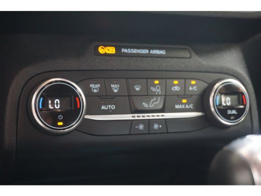 Ford Focus 1.0 EcoBoost Hybrid ST Line Business | Achteruitrijcamera | Cruise control | Navigatiesysteem ful... ActivLease financial lease