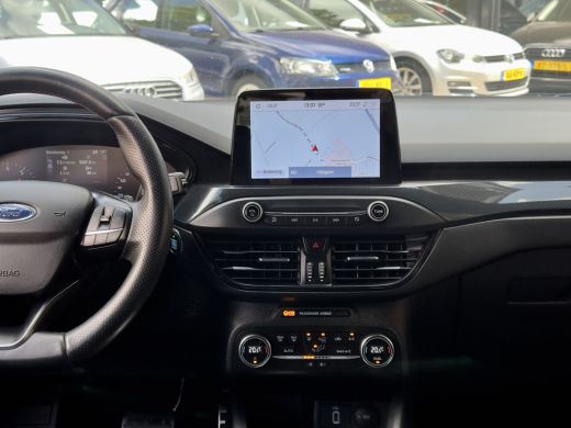 Ford Focus 1.5 AUT8 ST-LINE 150PK EcoBoost NAVI AIRCO PARK-ASSIST LED LMV PDC ActivLease financial lease