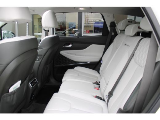 Hyundai Santa Fe 1.6 T-GDI PHEV Premium Plus Sky | Elektrisch verstelb. bestuurdersstoel met geheugen | Rondomzich... ActivLease financial lease