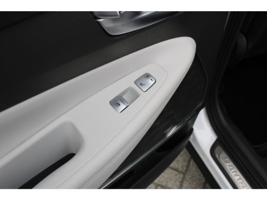 Hyundai Santa Fe 1.6 T-GDI PHEV Premium Plus Sky | Elektrisch verstelb. bestuurdersstoel met geheugen | Rondomzich... ActivLease financial lease
