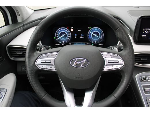 Hyundai Santa Fe 1.6 T-GDI PHEV Premium Plus Sky | Elektrisch verstelb. bestuurdersstoel met geheugen | Rondomzich... ActivLease financial lease