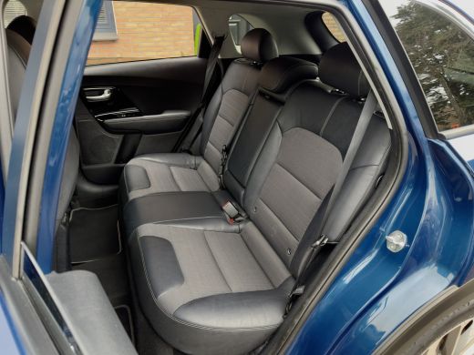 Kia Niro 1.6 GDi HYBRID AUT6 DESIGN EDITION PANODAK LEDER NAVI CAMERA LED LMV PDC ActivLease financial lease