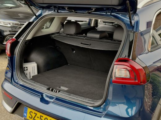 Kia Niro 1.6 GDi HYBRID AUT6 DESIGN EDITION PANODAK LEDER NAVI CAMERA LED LMV PDC ActivLease financial lease