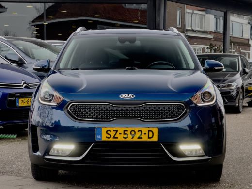 Kia Niro 1.6 GDi HYBRID AUT6 DESIGN EDITION PANODAK LEDER NAVI CAMERA LED LMV PDC ActivLease financial lease