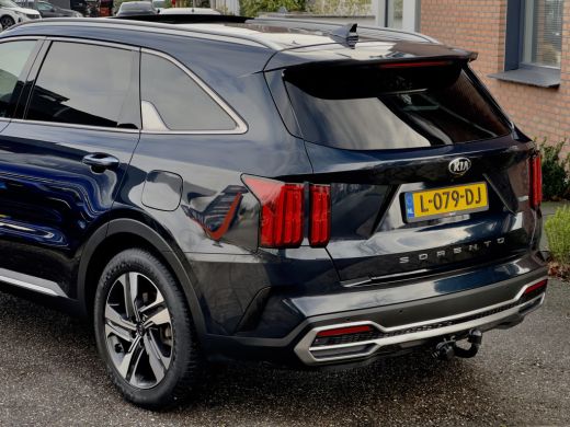 Kia Sorento 1.6 T-GDI AUT6 HYBRID 7PRS EXECUTIVE-LINE PANODAK DESIGNO-LEDER NAVI CAMERA DIGI-DASH APPLE-CARPL... ActivLease financial lease