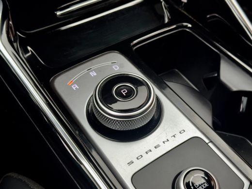 Kia Sorento 1.6 T-GDI AUT6 HYBRID 7PRS EXECUTIVE-LINE PANODAK DESIGNO-LEDER NAVI CAMERA DIGI-DASH APPLE-CARPL... ActivLease financial lease