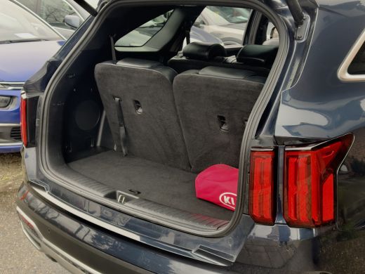 Kia Sorento 1.6 T-GDI AUT6 HYBRID 7PRS EXECUTIVE-LINE PANODAK DESIGNO-LEDER NAVI CAMERA DIGI-DASH APPLE-CARPL... ActivLease financial lease